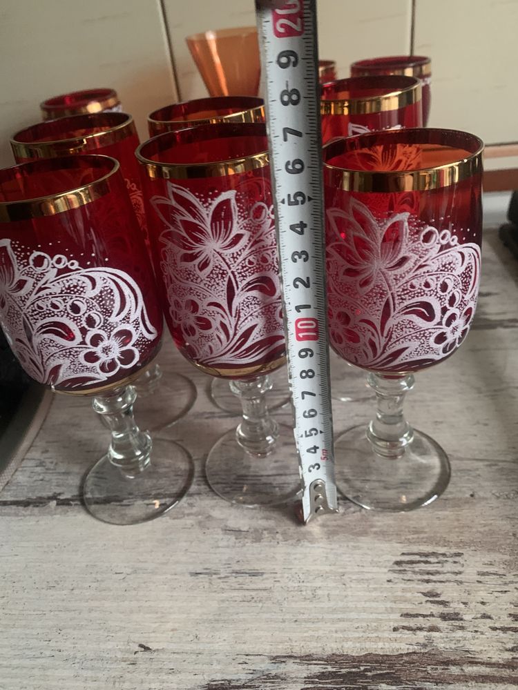 Кувшин графин ваза  бокалы красное стекло