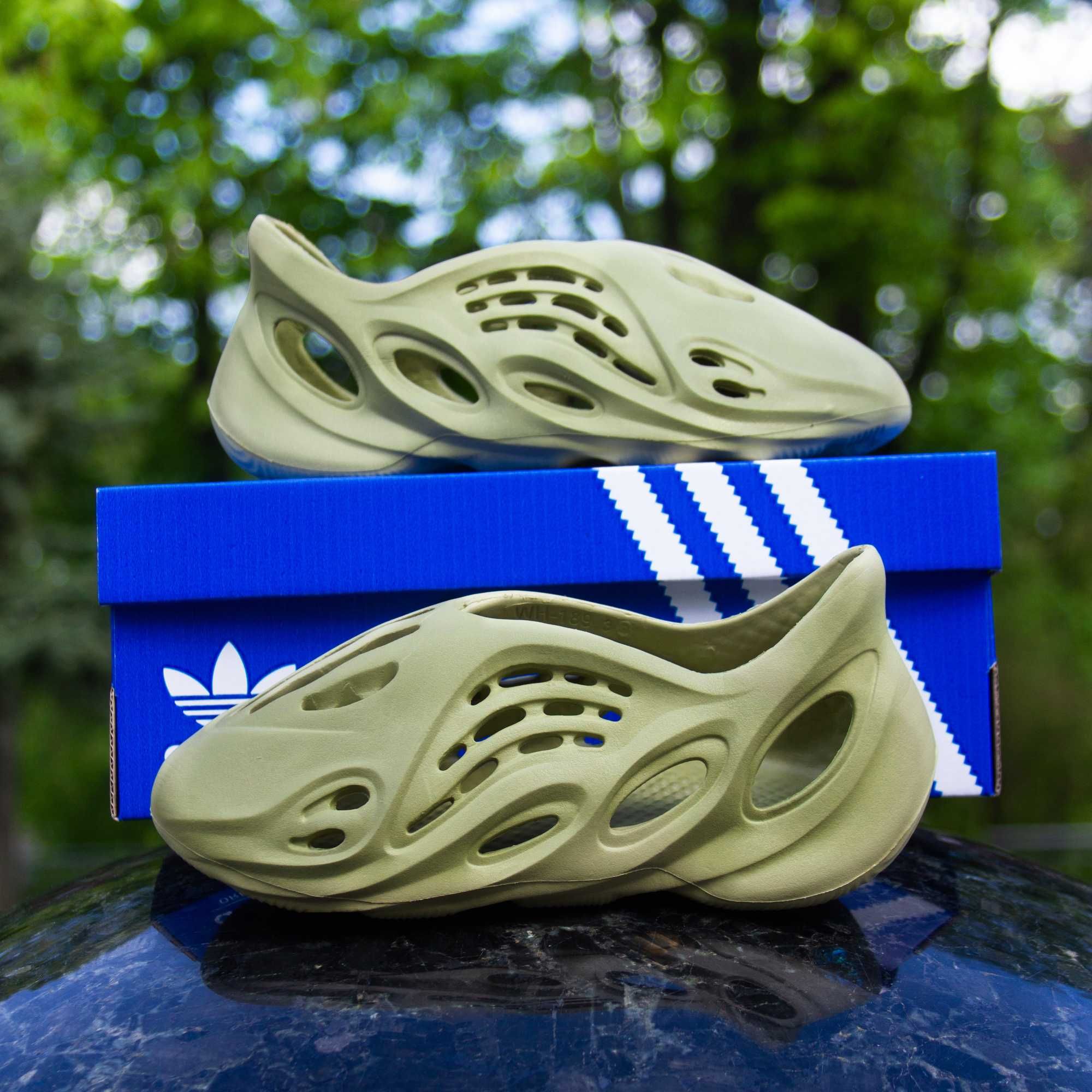 Кросівки тапочки Adidas Yeezy Foam Runner (36-41) чоловічі\жіночі