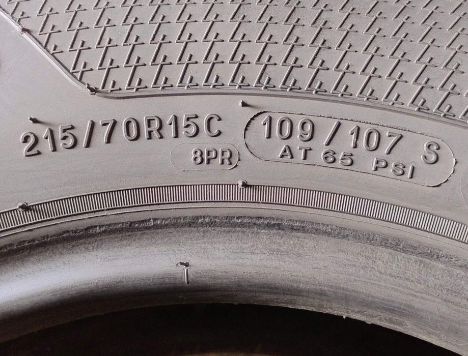 Шини всесезонні R15C 215/70 Kleber Transpro 4S