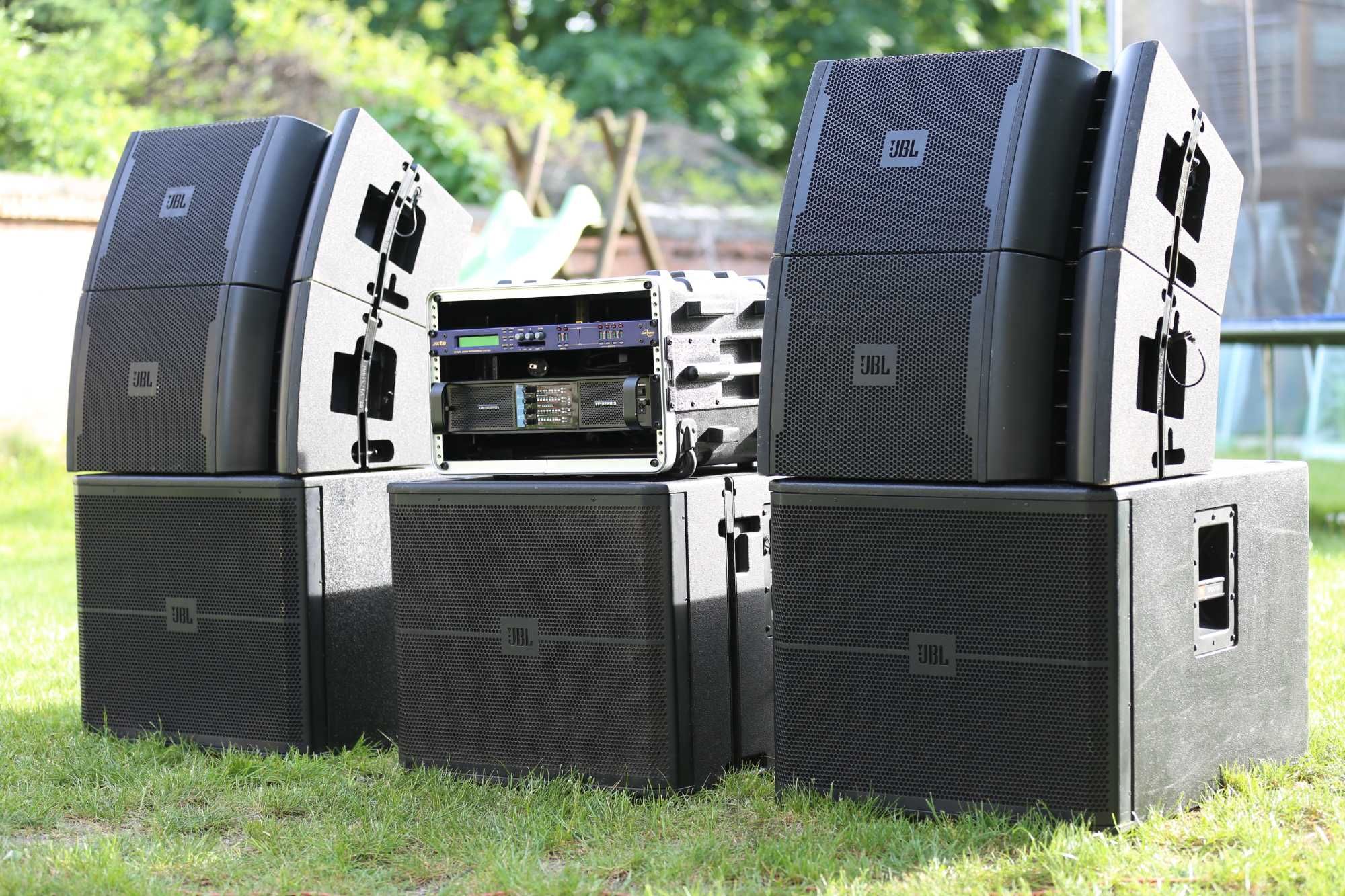 Nagłośnienie JBL 4x VRX VRX932LA-1 + 2x SRX718s 1x VRX918s + XTA DP424