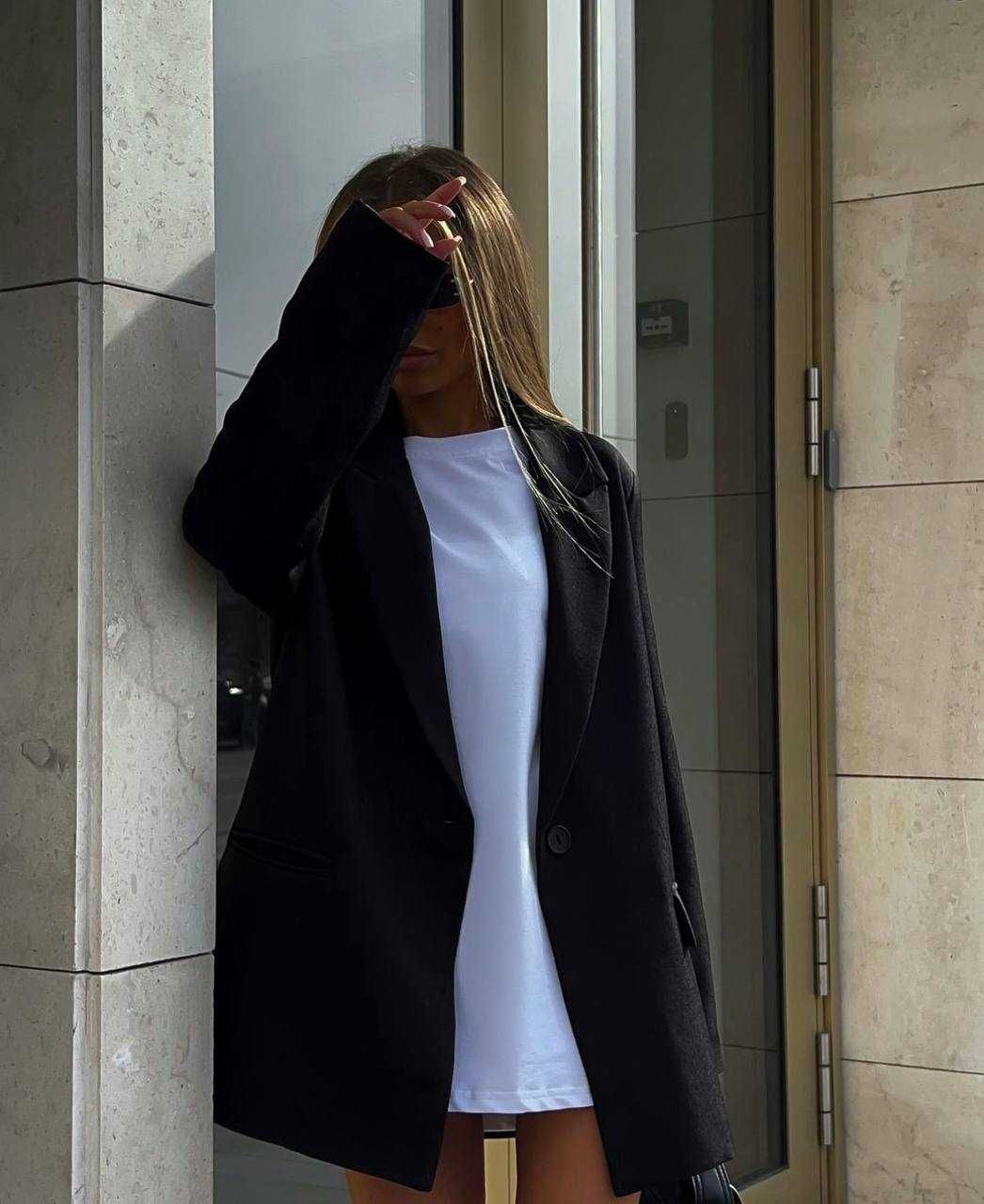 Подовжений жіночий піджак жакет вільного крою