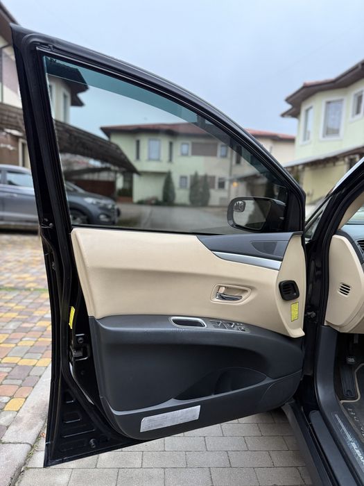 Продам обслужену Субару Трибека