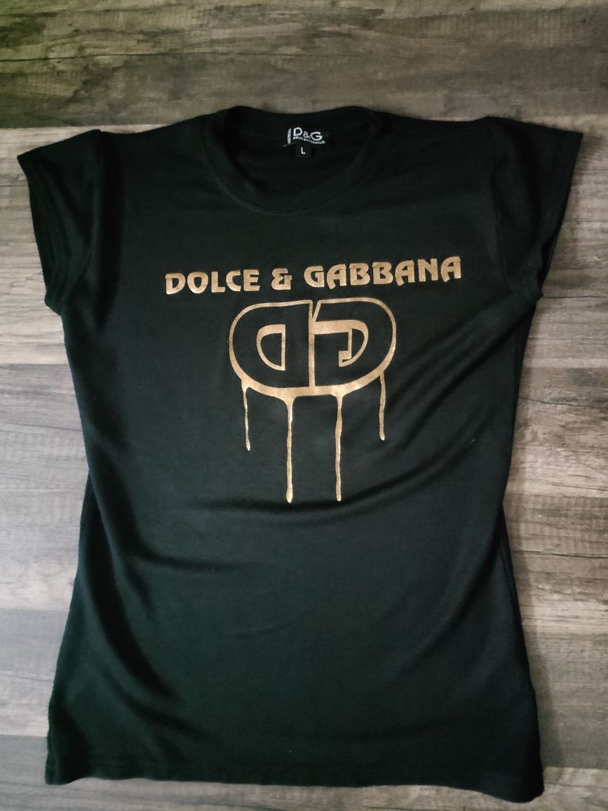 świetny t-shirt Dolce & Gabbana jak nowy  XS/S