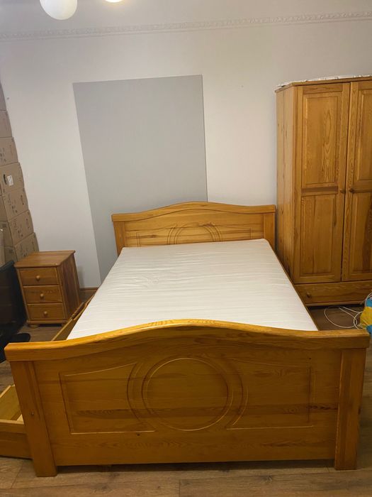 Łóżko Sypialniane