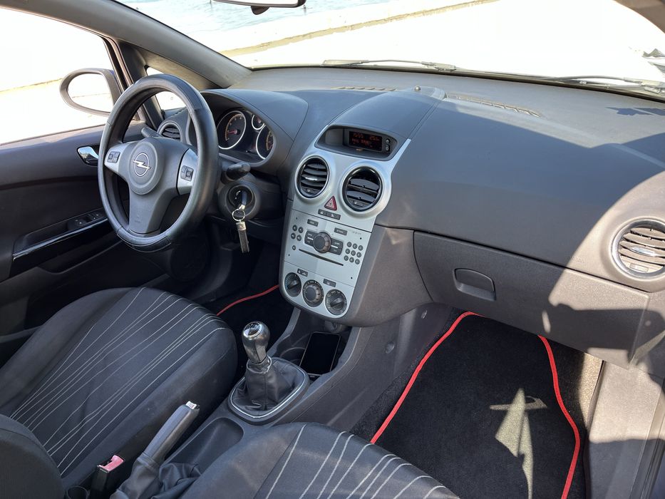 Opel corsa 1.2 enjoy