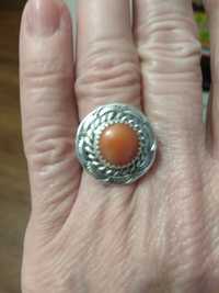 srebrny pierścionek z koralem szlachetnym z Meksyku