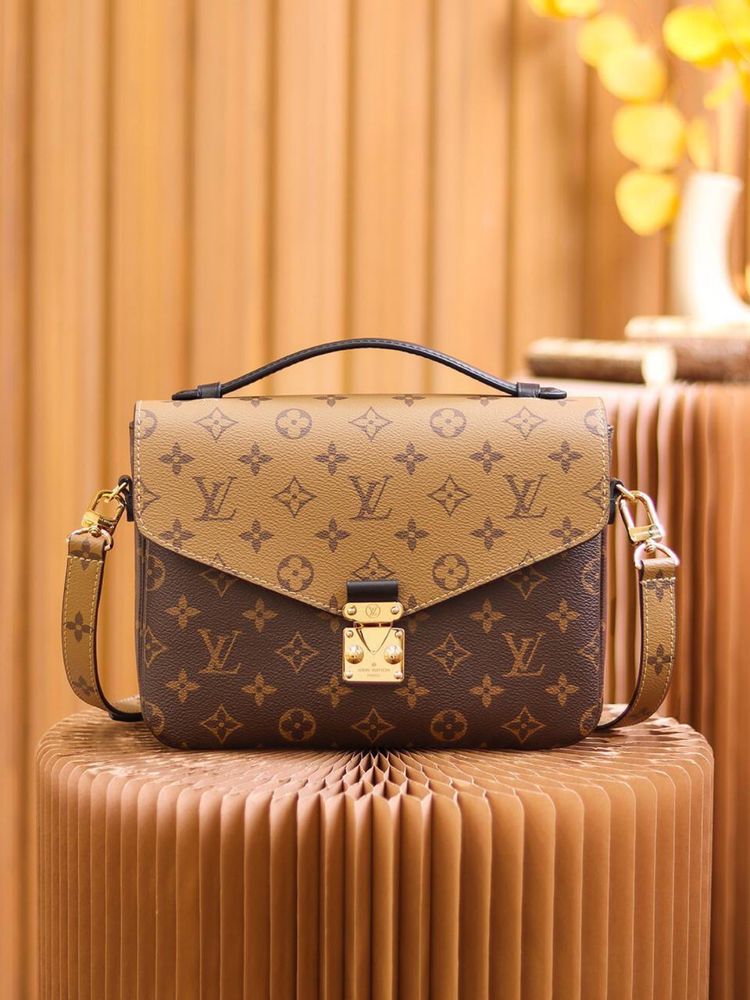 Сумка Louis Vuitton Pochette Mètis