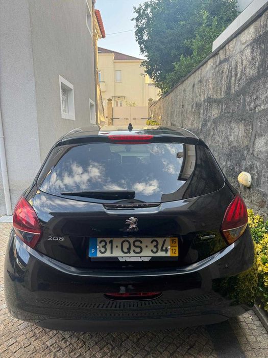 Peugeot 208 1.6 HDi / BlueHDi 75