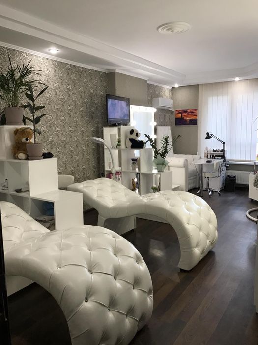 Офіси біля М Позняки 5 хв, видовий жилий комплекс, біля ТРЦ