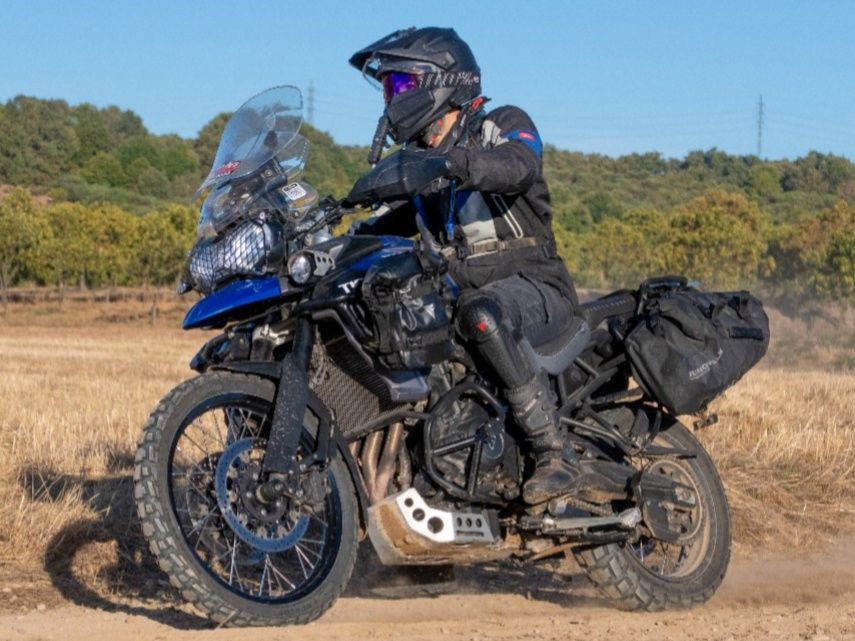 Triumph Tiger 800 XCX
