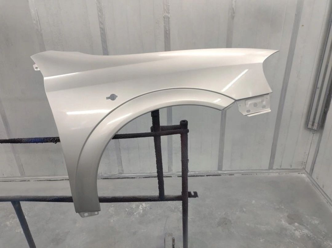 Błotnik Opel Astra G 98, 09r kolor Z157 Jakość