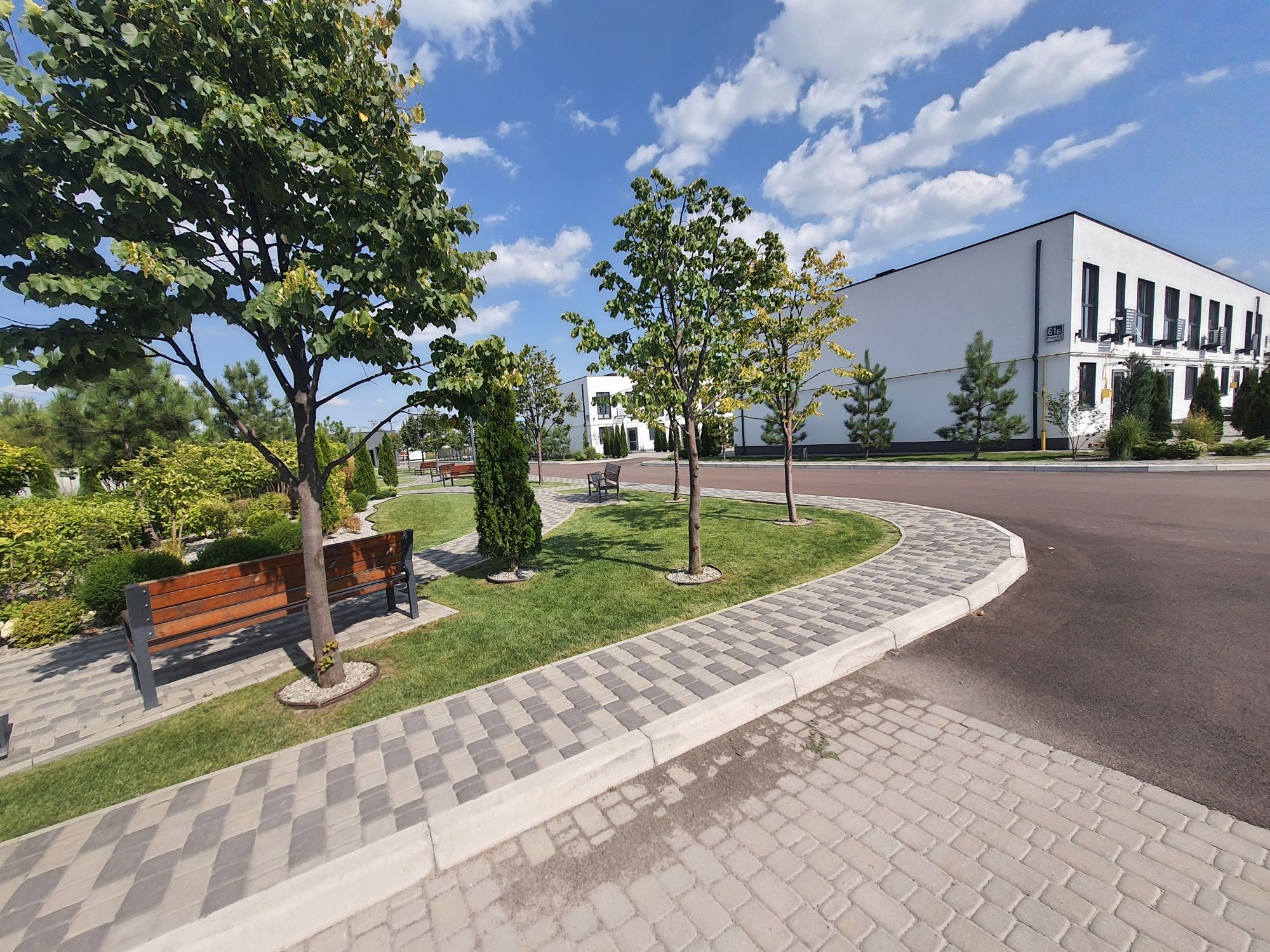 Продам  ( Таунхаус) КМ ДрімХаус, 60м2, 2ва поверха, газ!