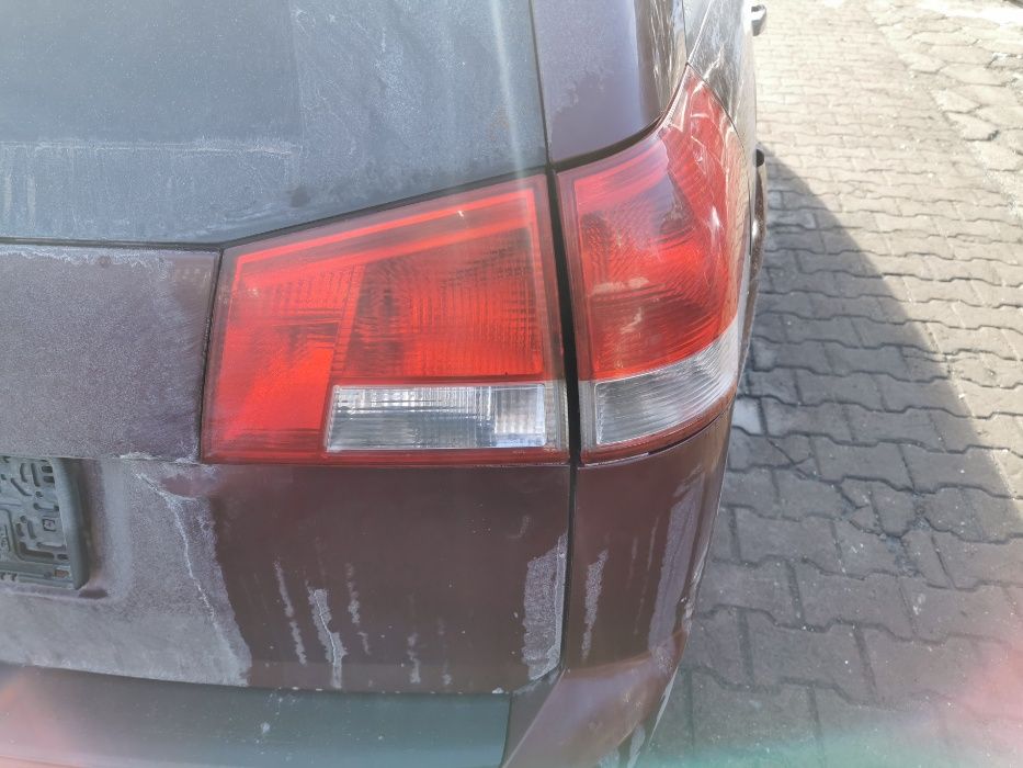 Lampa tylna prawa w klapę OPEL Vectra C kombi