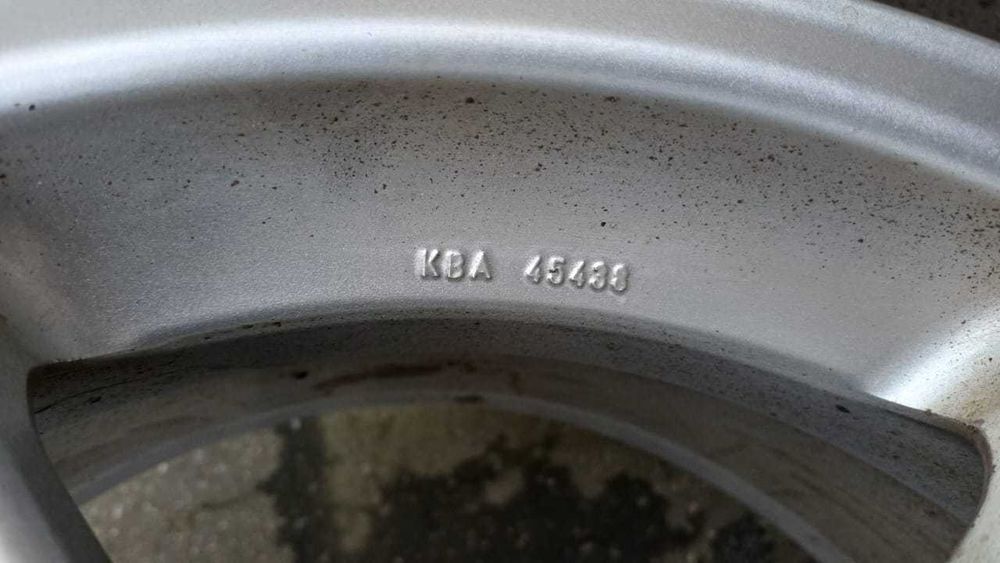 скати 205/55/R16 диски R16 розболтовка 5х120 BMW - 320 E-46 кузов