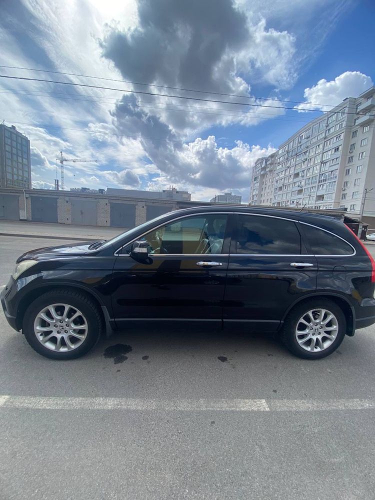 Продам Honda CR-V