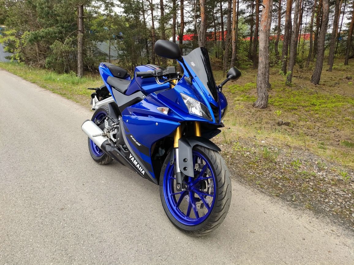 Yamaha YZF 125**2018**