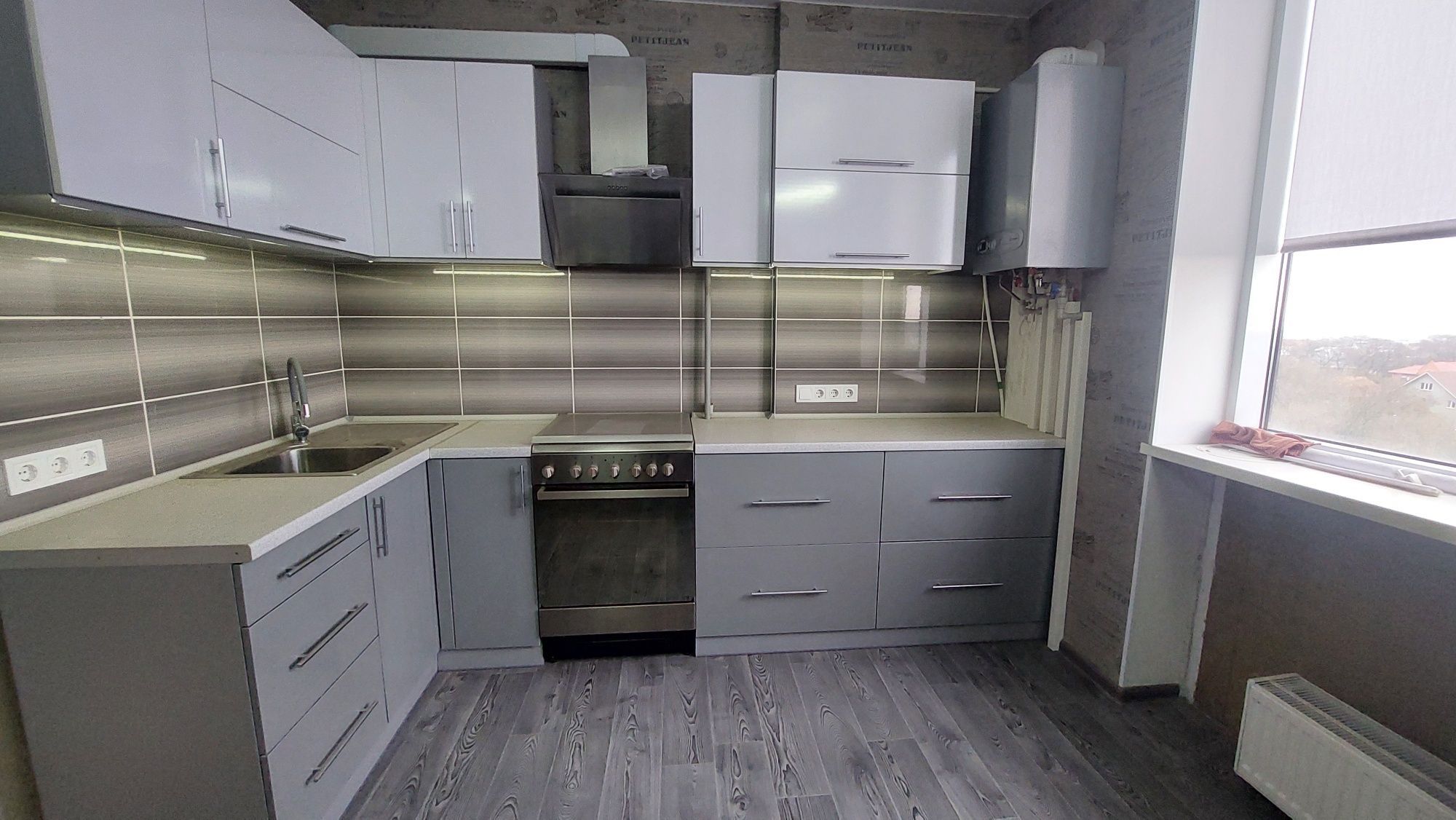 Продам двух уравневую квартиру