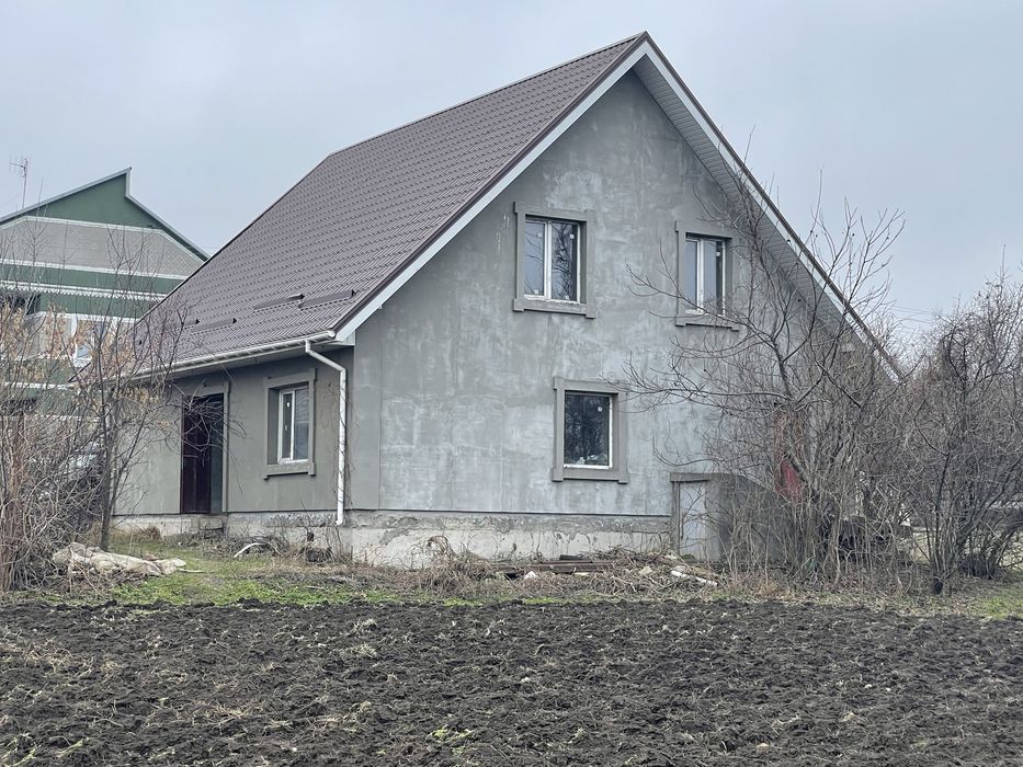 Продам новый дом на берегу Днепра