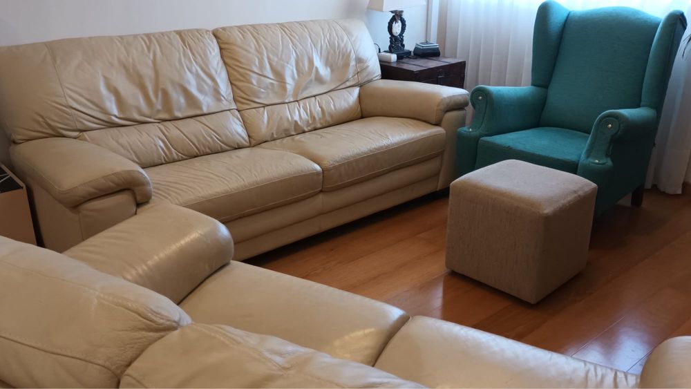 Sofa em pele marca Chateau D’Ax