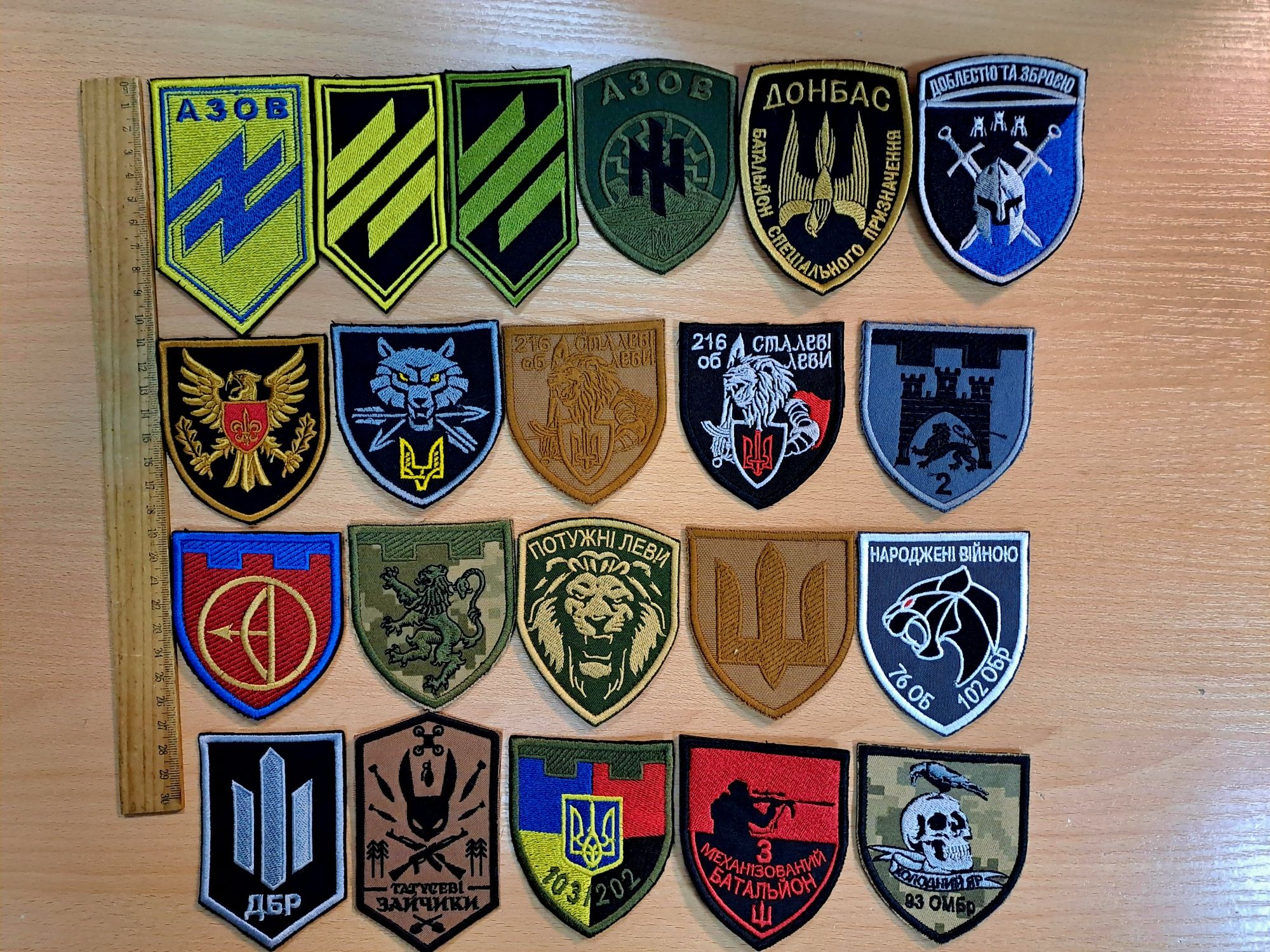 Вишивка логотипів.Шеврони,нашивки,позивні,групи крові,погони.