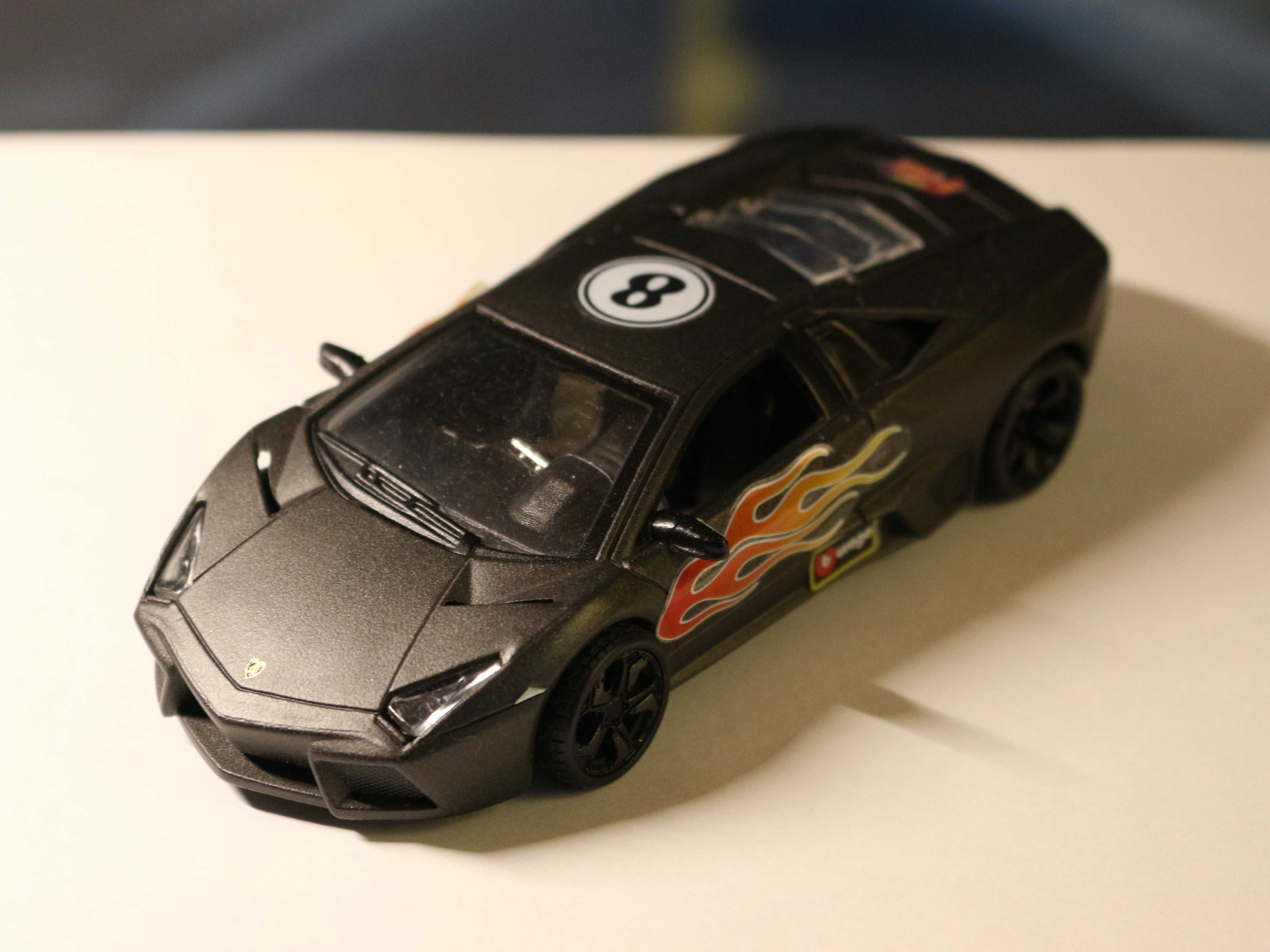 Іграшкова модель Lamborghini Reventon