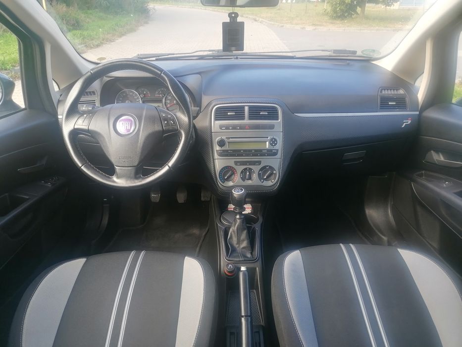 Fiat grande punto 2008r 1.4 benzyna 141tys km giugiaro