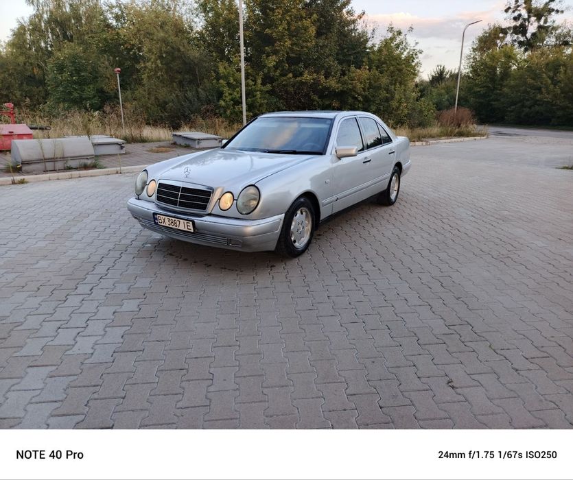 Продам або обміняю mercedes E240