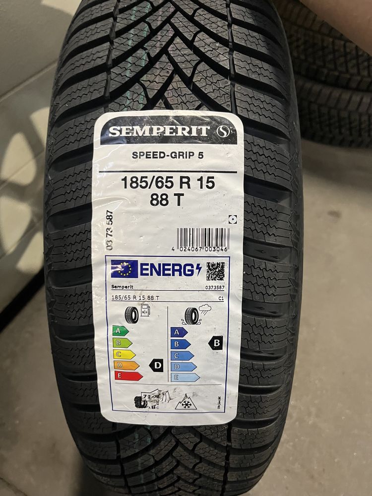 Koła zimowe 15” Renault Clio 4x100 185/65/15 Semperit