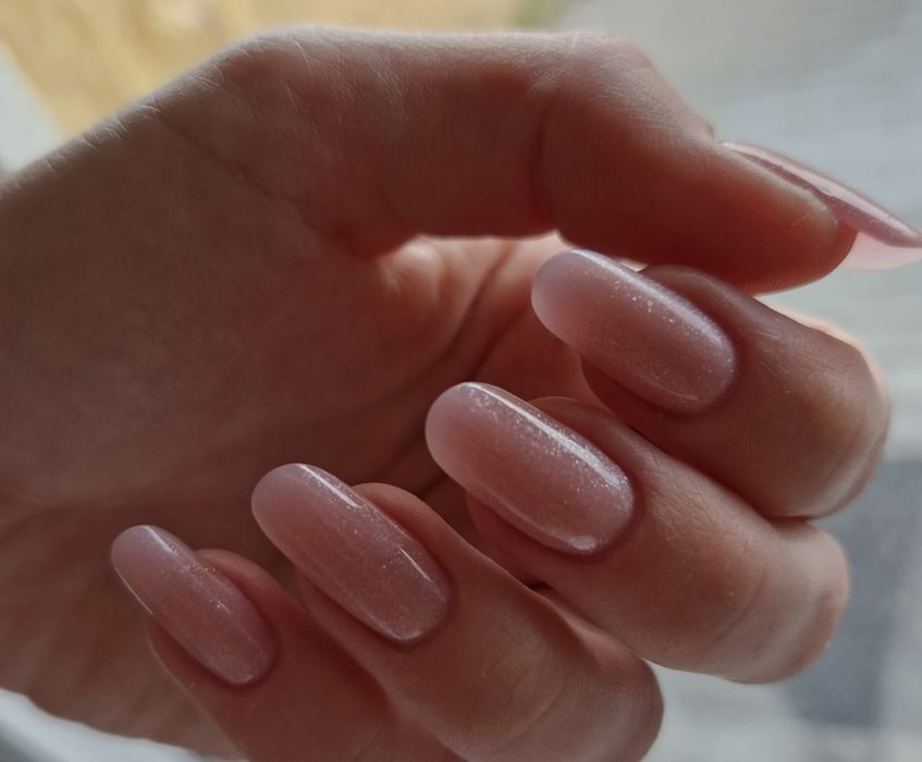 Stylizacja paznokci, paznokcie żelowe, hybryda