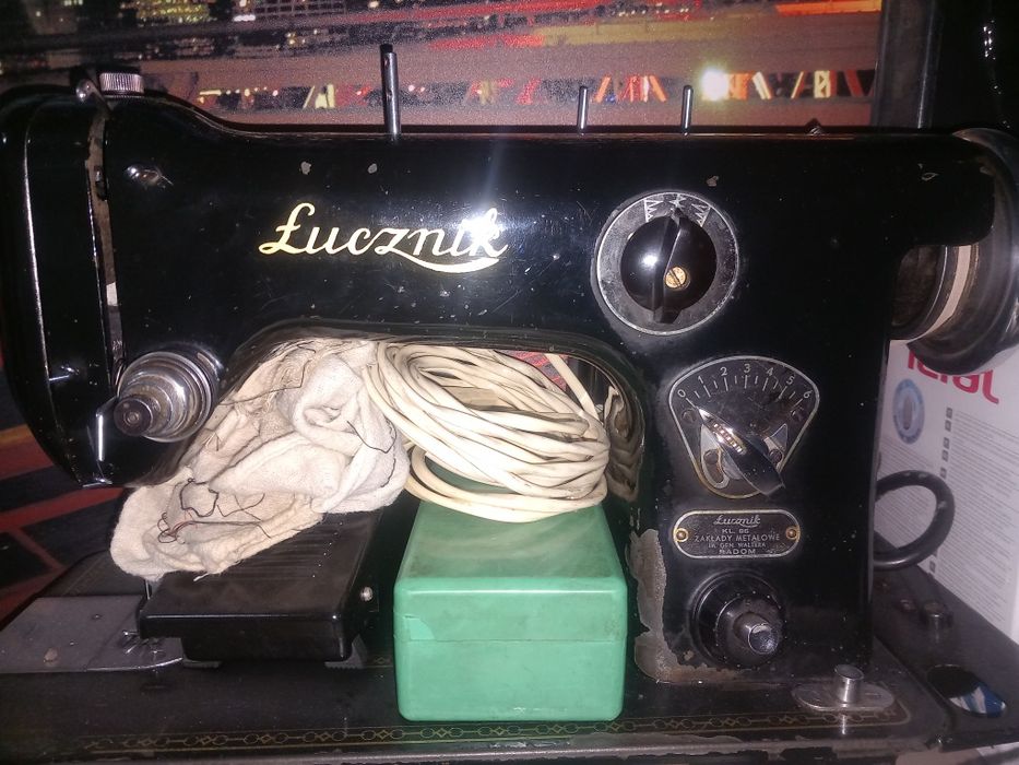 Zabytkowa maszyna do szycia