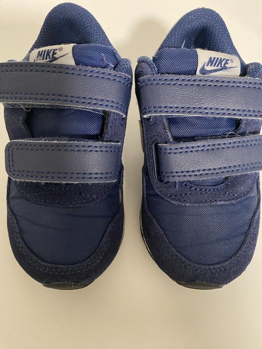 Tenis nike. Numero 22