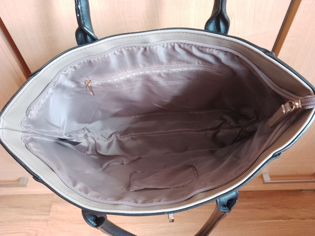 Torebka Avon - właściwie nowa.
