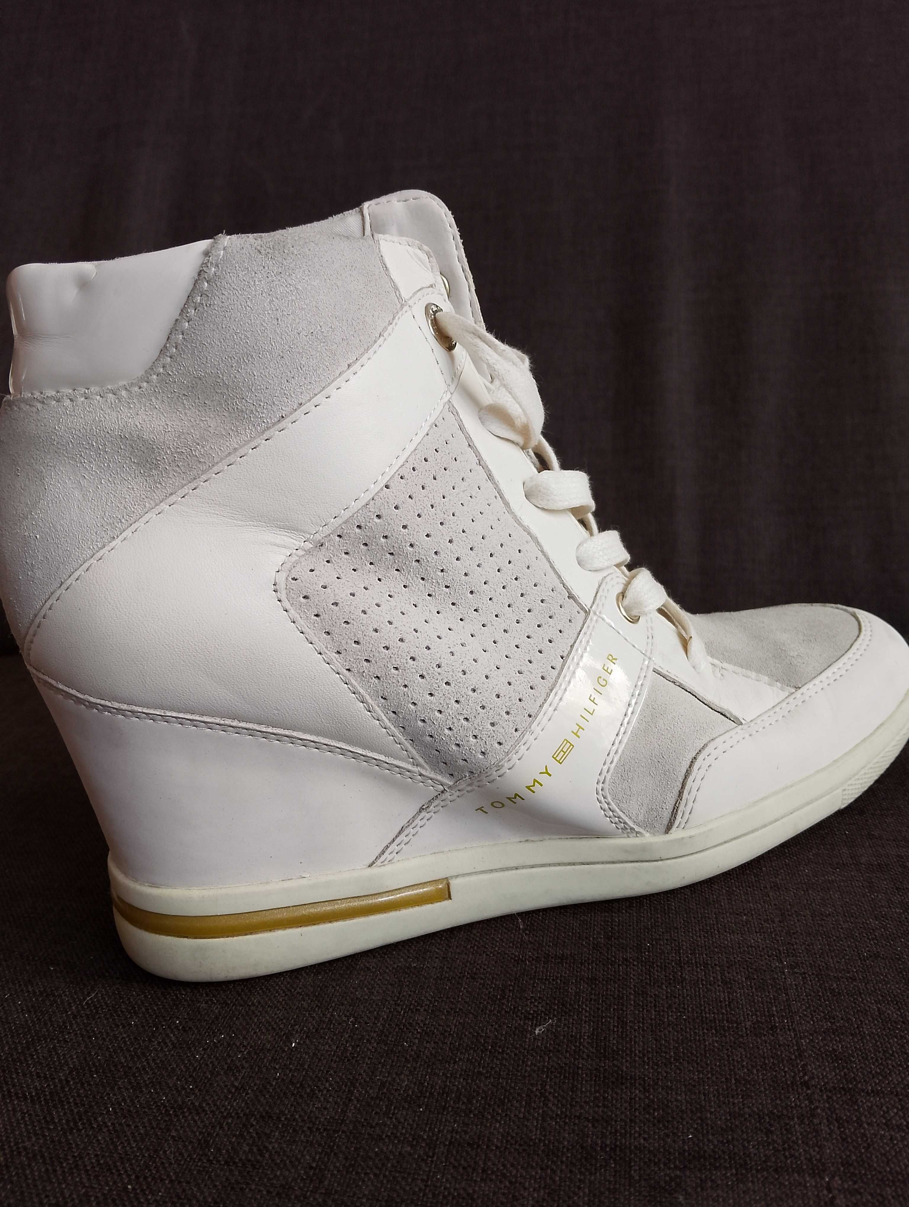 Tommy Hilfiger. Botki damskie.