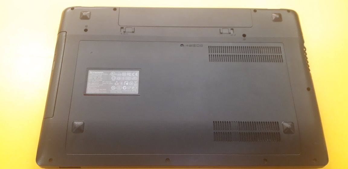 Ноутбук Lenovo amd a8/6gb/ssd250