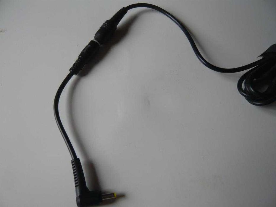 Adaptador/conector fêmea 5,5 x 2,1 para macho 4,0 x 1,7
