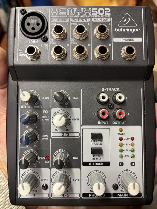 Микшер для блогеров Xenyx 502 Behringer