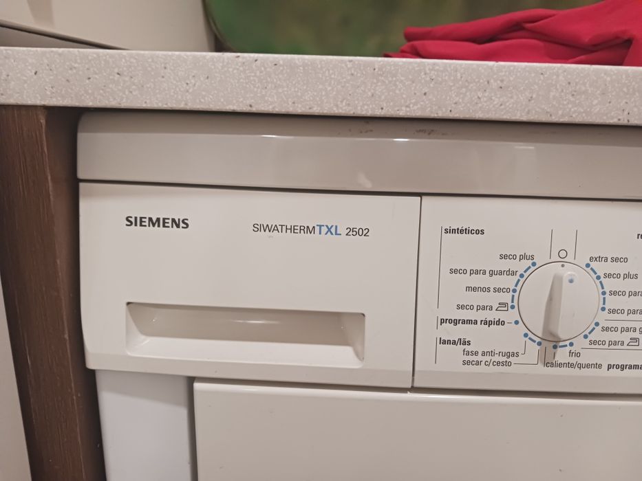 Maquina de secar roupa Siemens