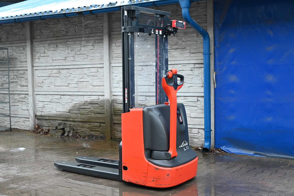 Paleciak elektryczny Linde L10 z Wagą RAVAS 1000kg Bat:22 rok FHP 453