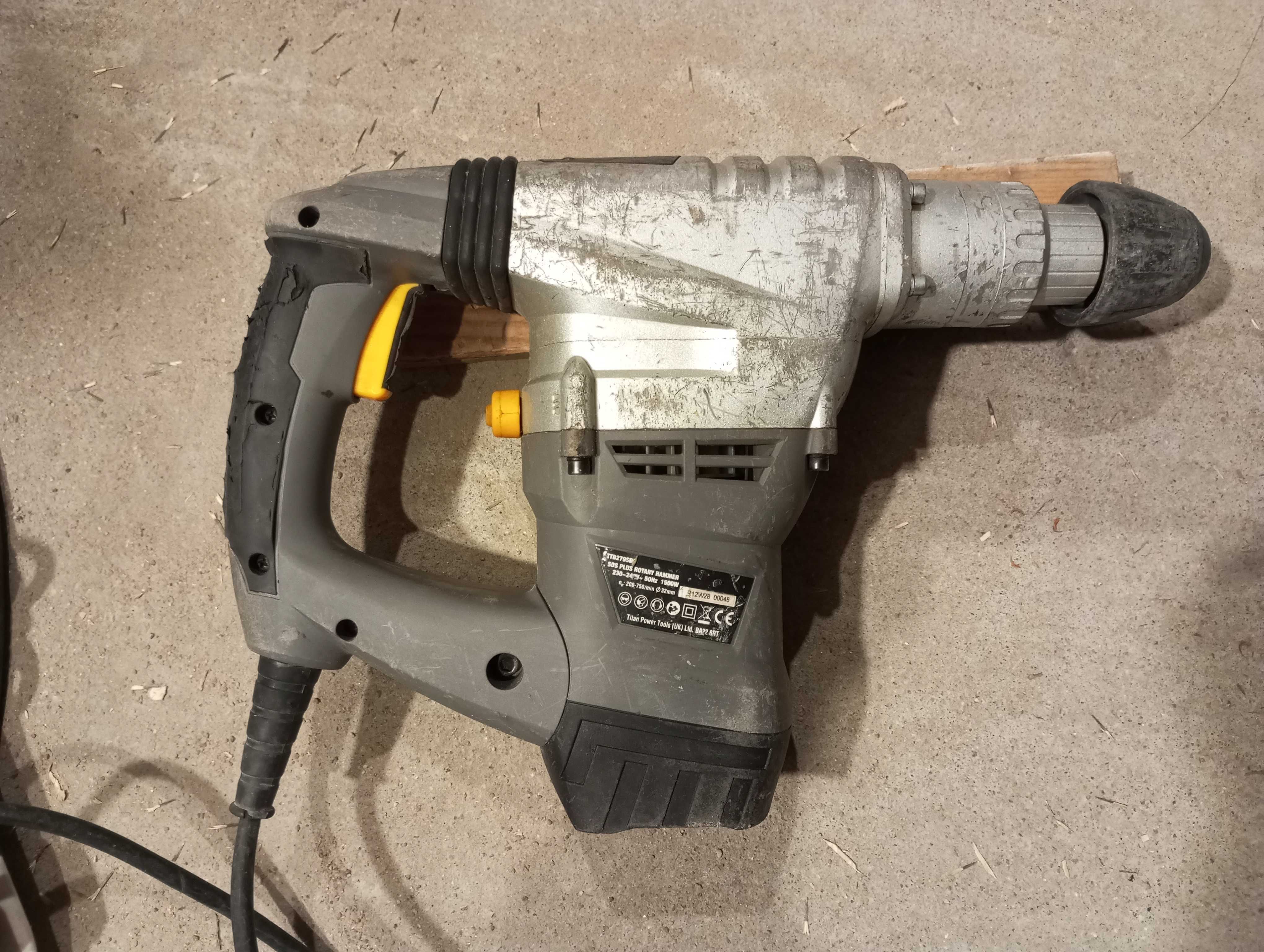 Młotowiertarka Titan 1500W SDS plus