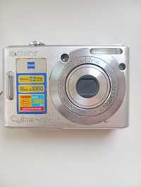 Продам фотоаппарат SONY Cyber-shot. Рабочий, комплектующие есть.