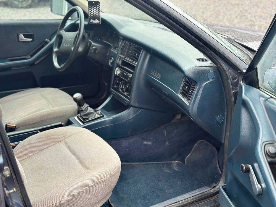 AUDI 80 1989 рік 1.8 бензин