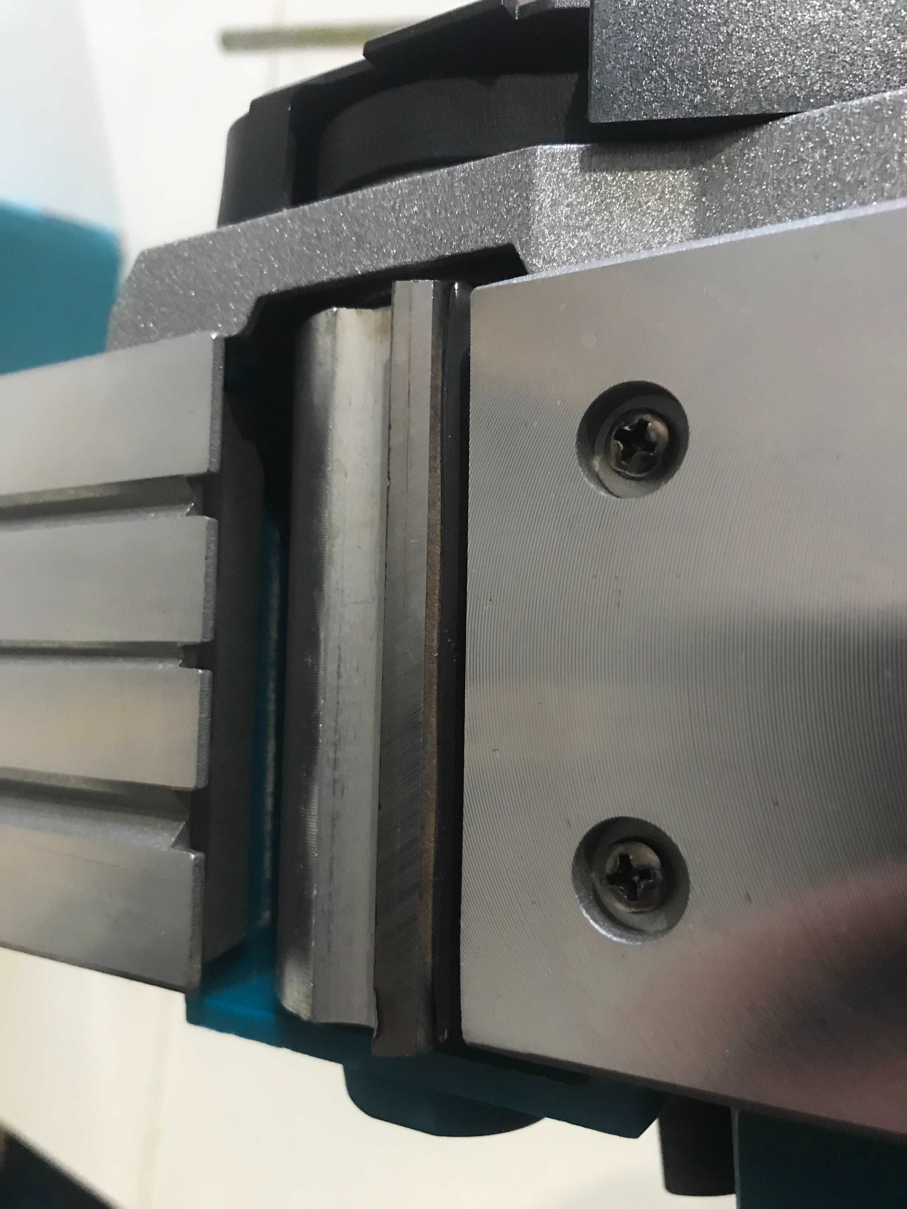 Рубанок акумуляторний  HEBERUCK для батареї Makita 18 В, 3200 об./хв.