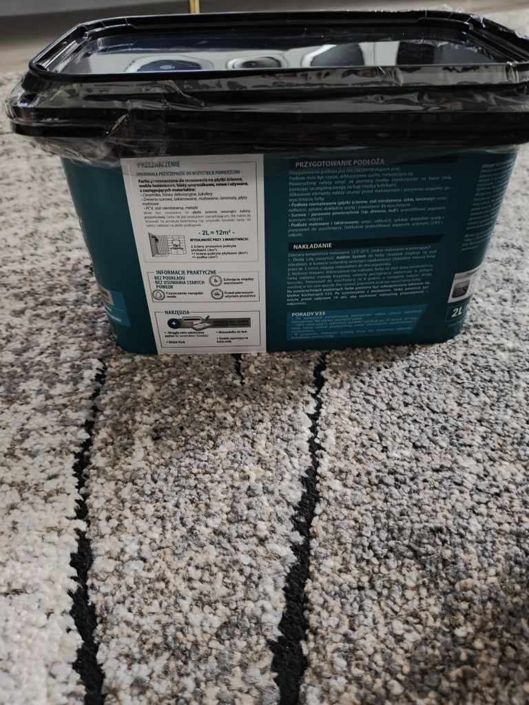 Farba v33 łazienka płytki biała satyna 2 lit
