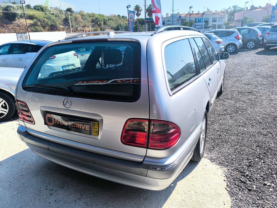E270 CDI 170cv Elegance cx Aut., 2001