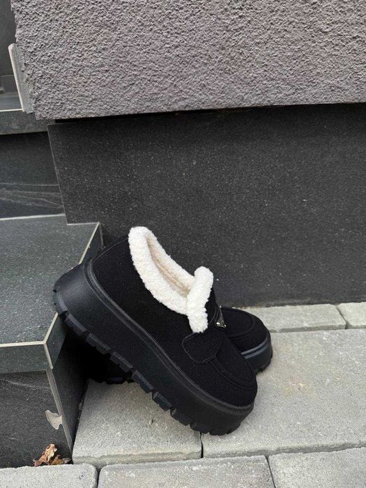 Жіночі зимові лофери (36 37 38) чорні з хутром, замшеві, угги угі уггі