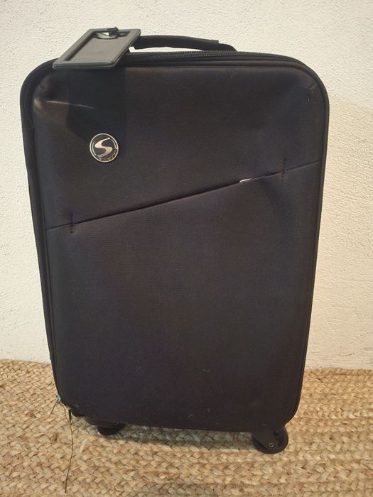 Mala viagem Savebag 
46 x 33 X 18
Excelente estado