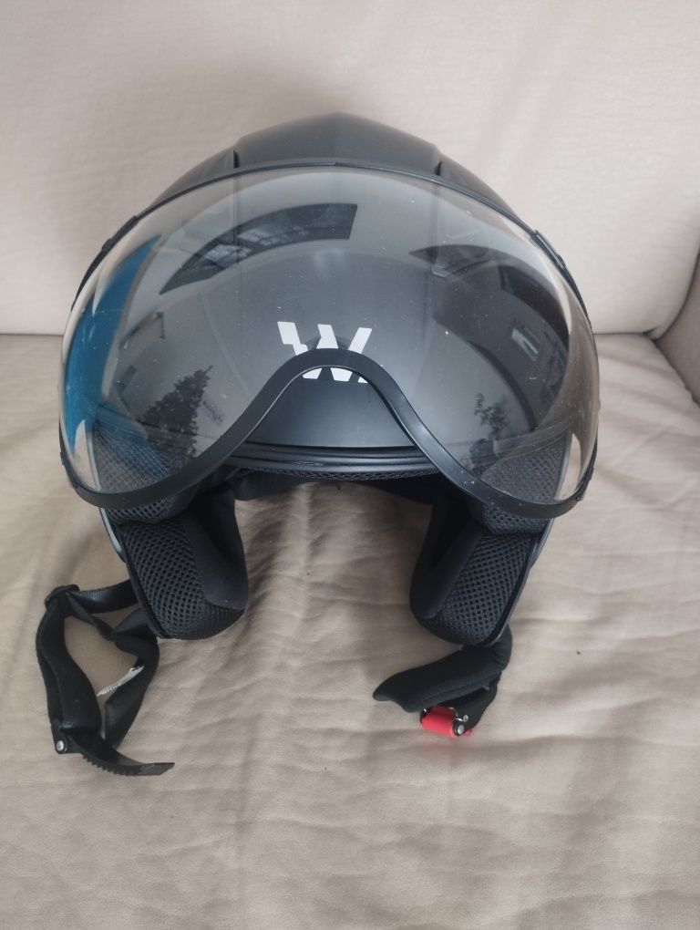 Vendo capacete semi novo