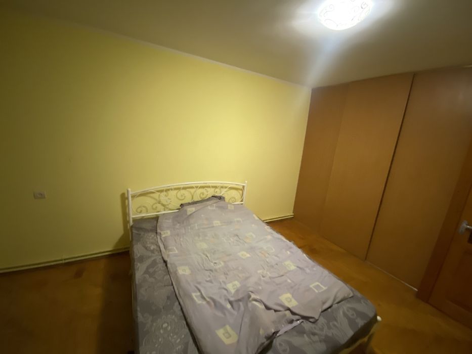 Здається 2ох кім квартира вул Коновальця