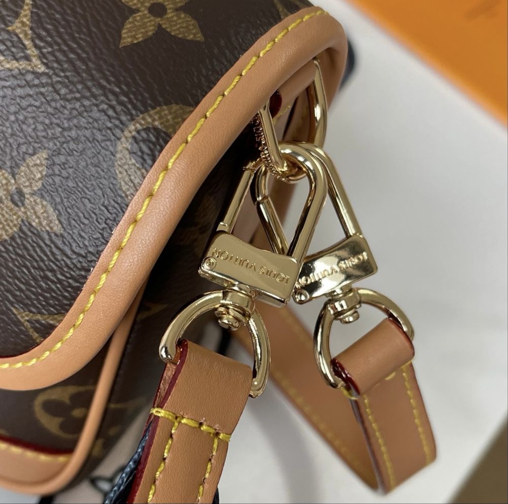 Mala crossbody LV