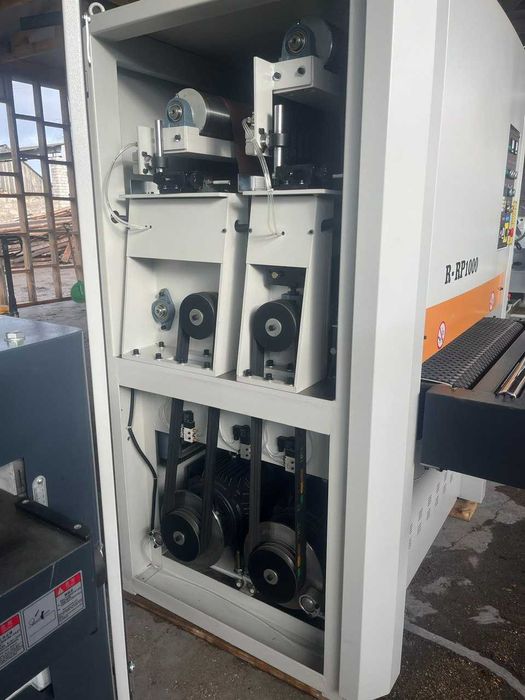 Шліфувально-калібрувальний станок..Калібровка